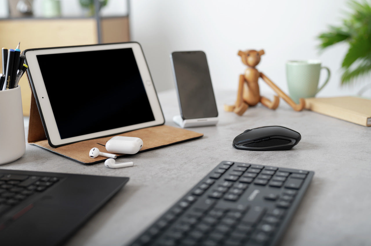 CHERRY Gentix BT Gaming-Maus – kabellos, Bluetooth, 2'000 dpi, 7 Tasten, beidhändig, schwarz