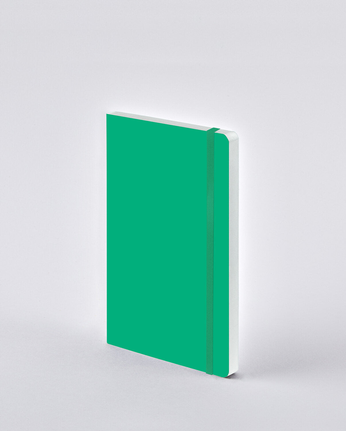 nuuna Notizbuch – A5 – punktiert – 176 Seiten – 120 g/m² – Softcover, Gummiband, nummerierte Seiten, grün