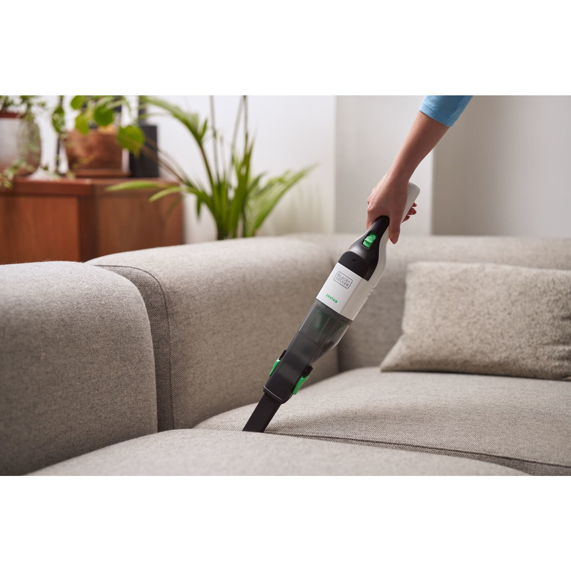 Black & Decker Akku-Handstaubsauger REVHV8C-QW – 0,13 l, 7,2 V, 10 min