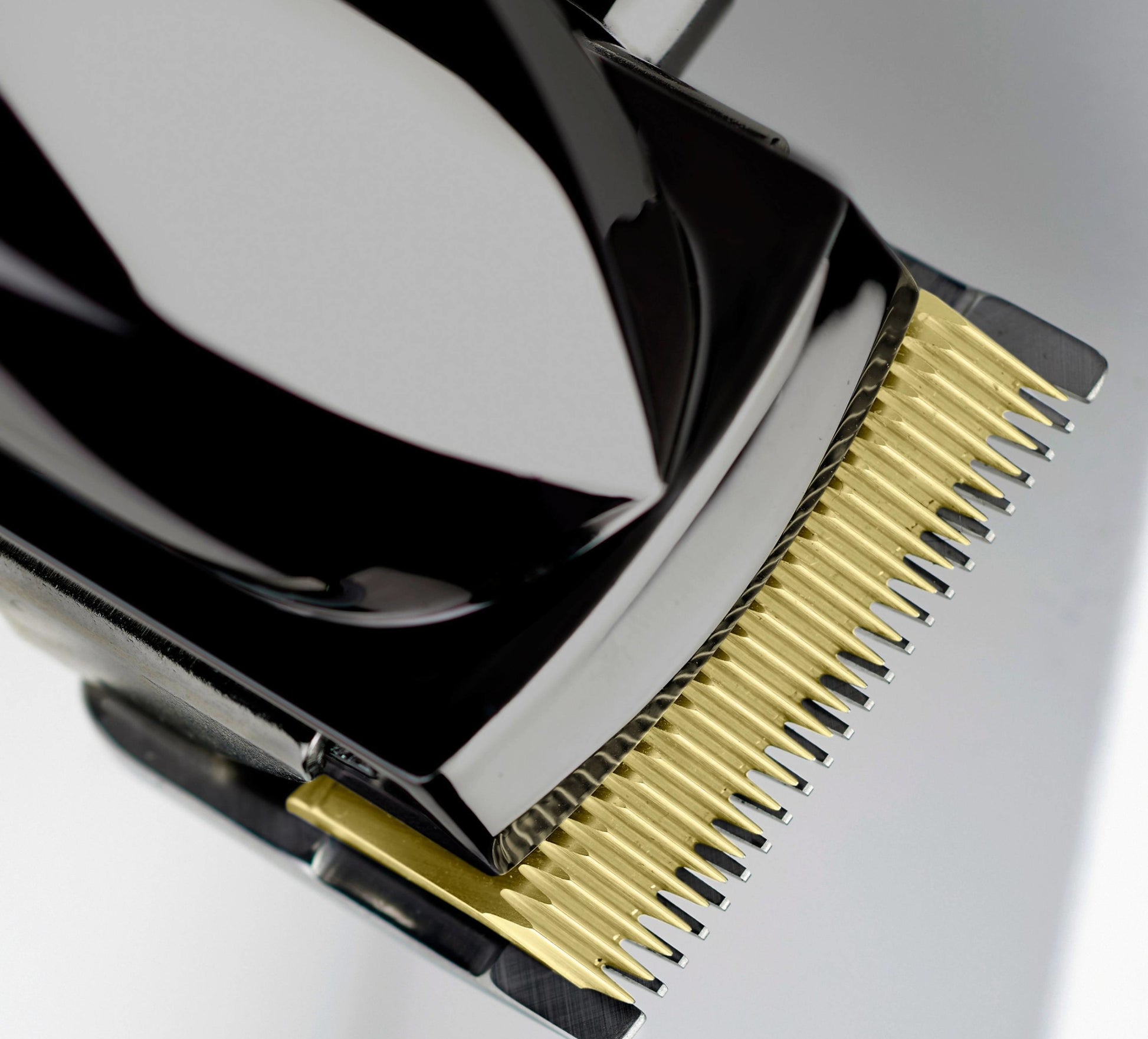 BaByliss Haarschneider E991E – kabellos, 180 Min Akku, Titanmesser, 10 Aufsätze – schwarz, chrom