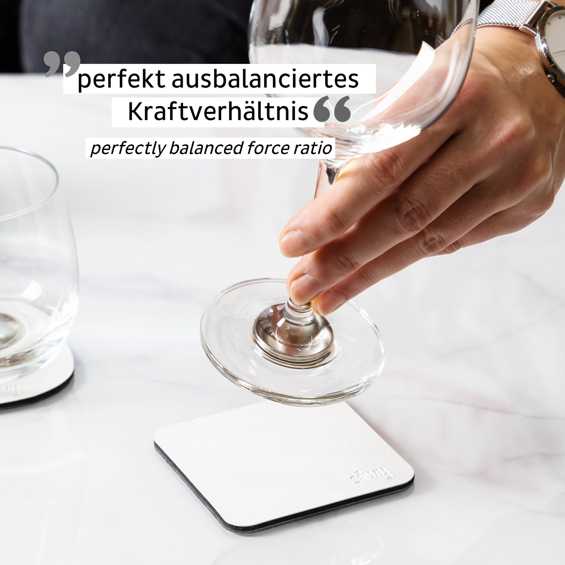 Silwy Untersetzer – 2er Set, 8,3 × 8,3 × 0,2 cm, Kunstleder/Metall, Nano-Gel, für Magnetgläser