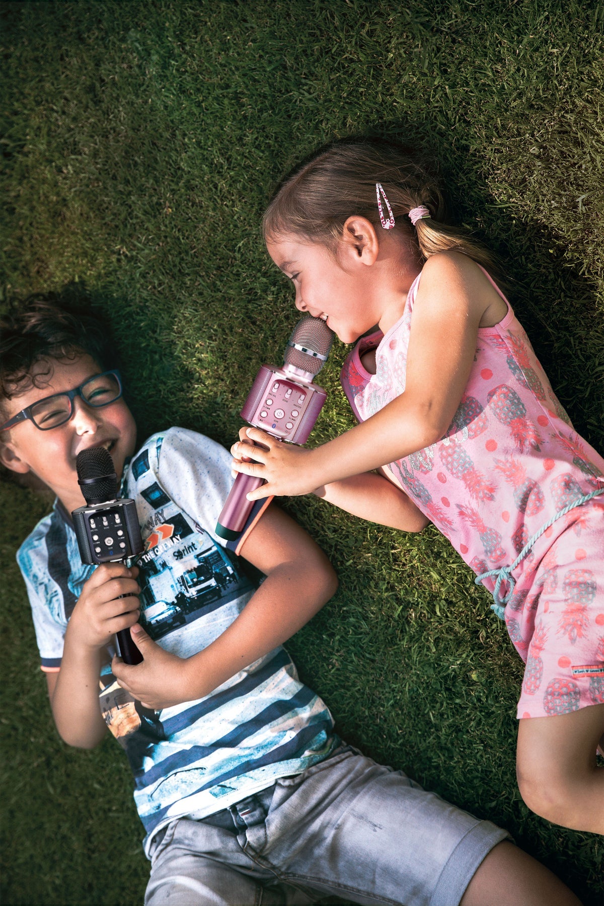Lenco BMC-090 Karaoke-Mikrofon – Bluetooth, Kabellos, 8 h Akku, 5 W, für HiFi-Geräte/Mobiltelefone, Schwarz