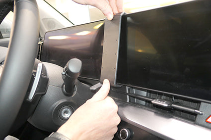 Brodit ProClip 855812 – Auto-Halterung – Mittelkonsole – für Kia Sportage (Baujahr 2022–2023) – Schwarz