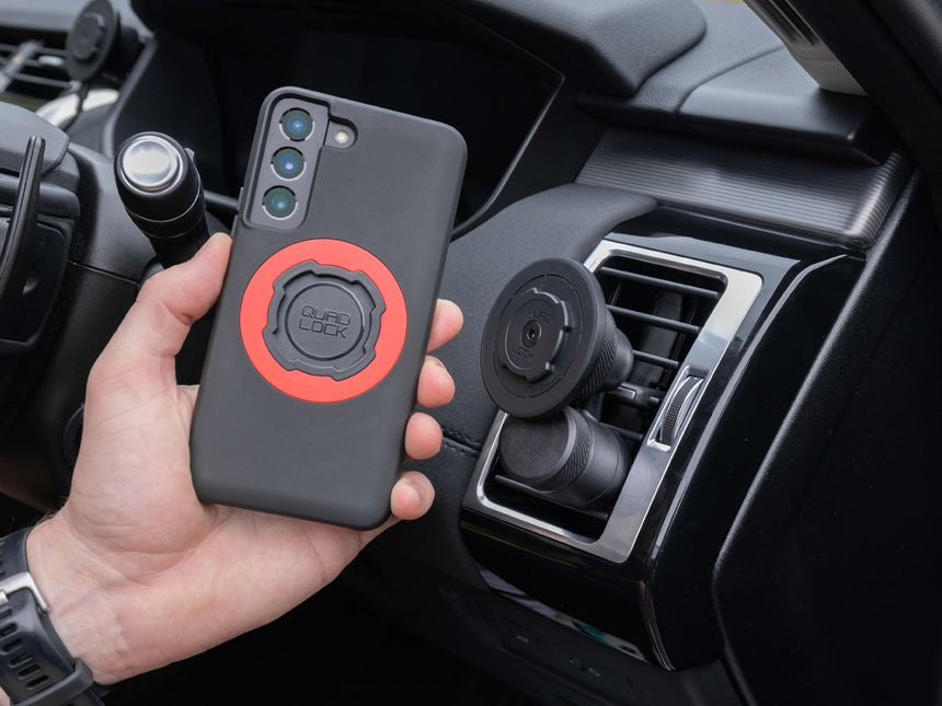 Quad Lock MAG Standard Head – Auto-Halterung (passiv) – Schraubbefestigung, für iPhone SE (3. Gen.) – Schwarz
