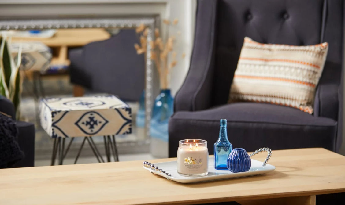 Yankee Candle Vanilla Crème Brûlée – Duftkerze, Medium Jar, 50 h