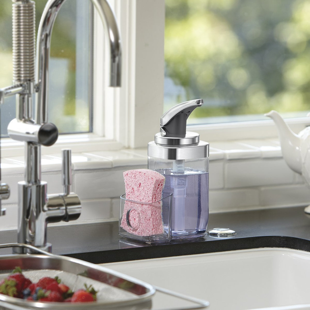 Simplehuman KT1189 Seifenspender – Nickel, Transparent, 650 ml