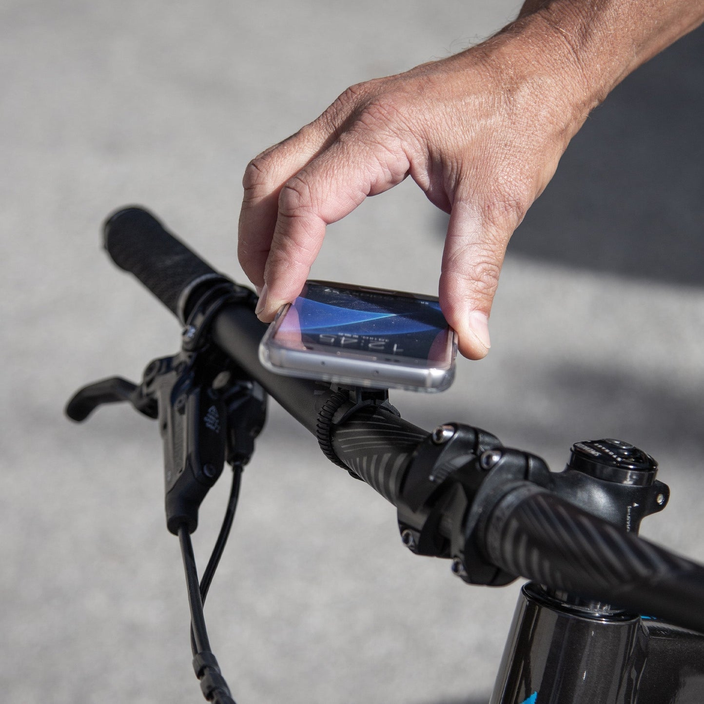 SP Connect Universal Interface SPC+ – Fahrrad-/Motorrad-Halterung – drehbar, Fahrradlenker – Schwarz