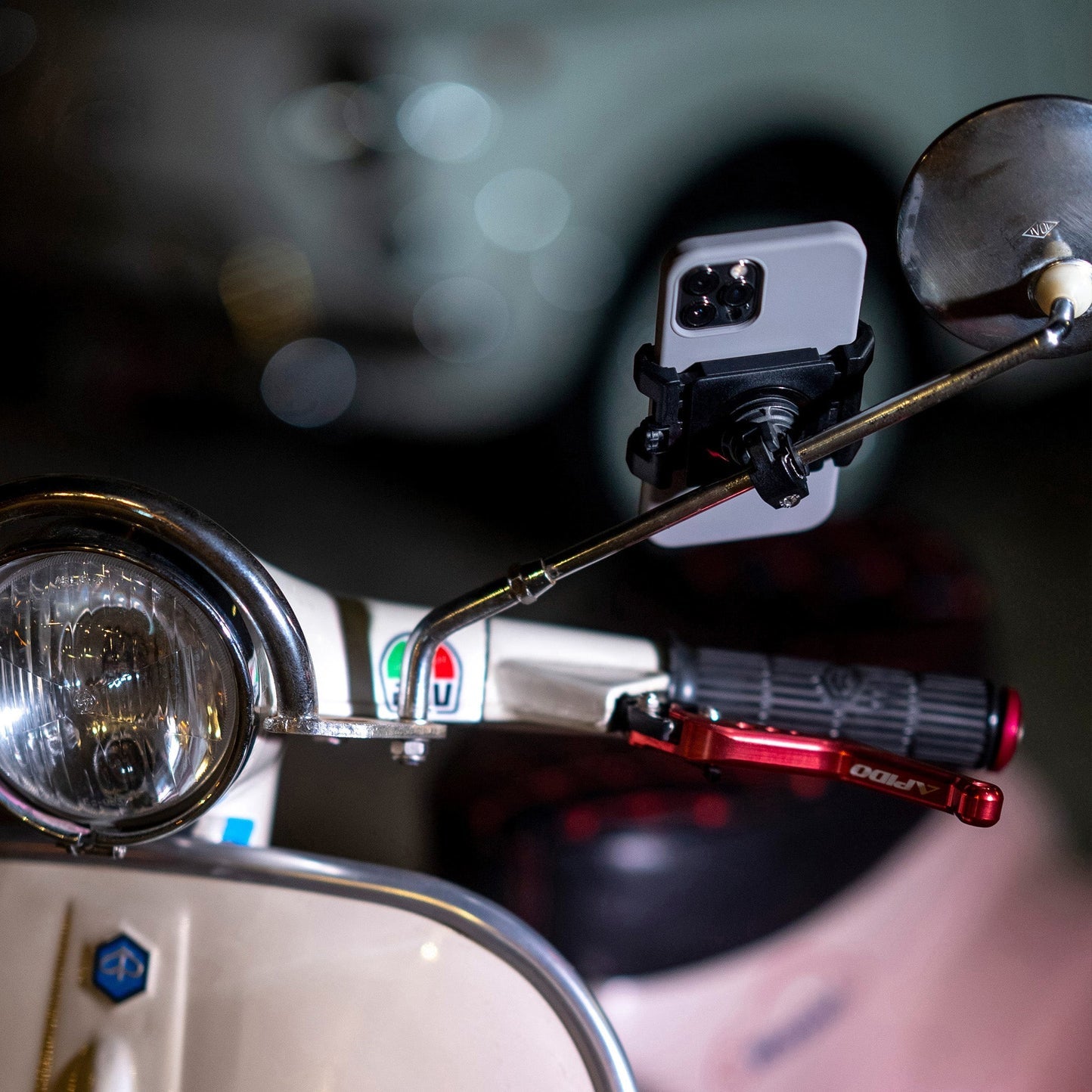 SP Connect SPC+ – Fahrrad-/Motorrad-Halterung – Klemmhalterung, Lenker, drehbar – Schwarz
