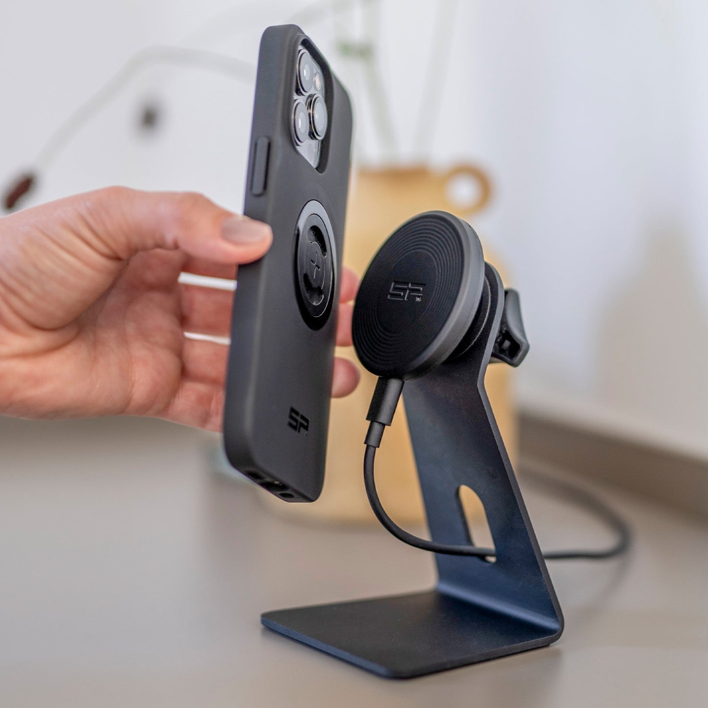 SP Connect Backcover – für Apple iPhone 14 Pro Max, MagSafe, Kunststoff, Schwarz