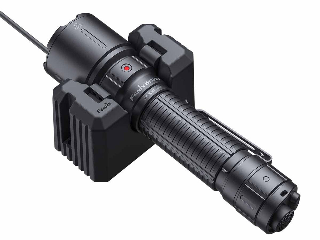 Fenix Taschenlampe WF26R – 3000 lm, 450 m, IP68, Akku 5000 mAh, 6 Modi – Schwarz