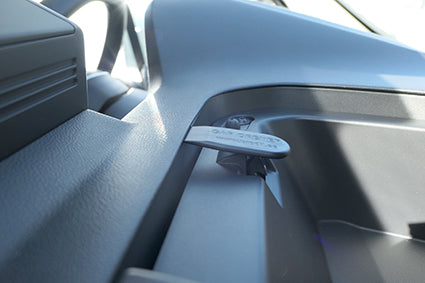 Brodit ProClip Befestigungssockel, Center-Montage – für Renault Trafic (2022–2023) – Schwarz, ABS/Acetal