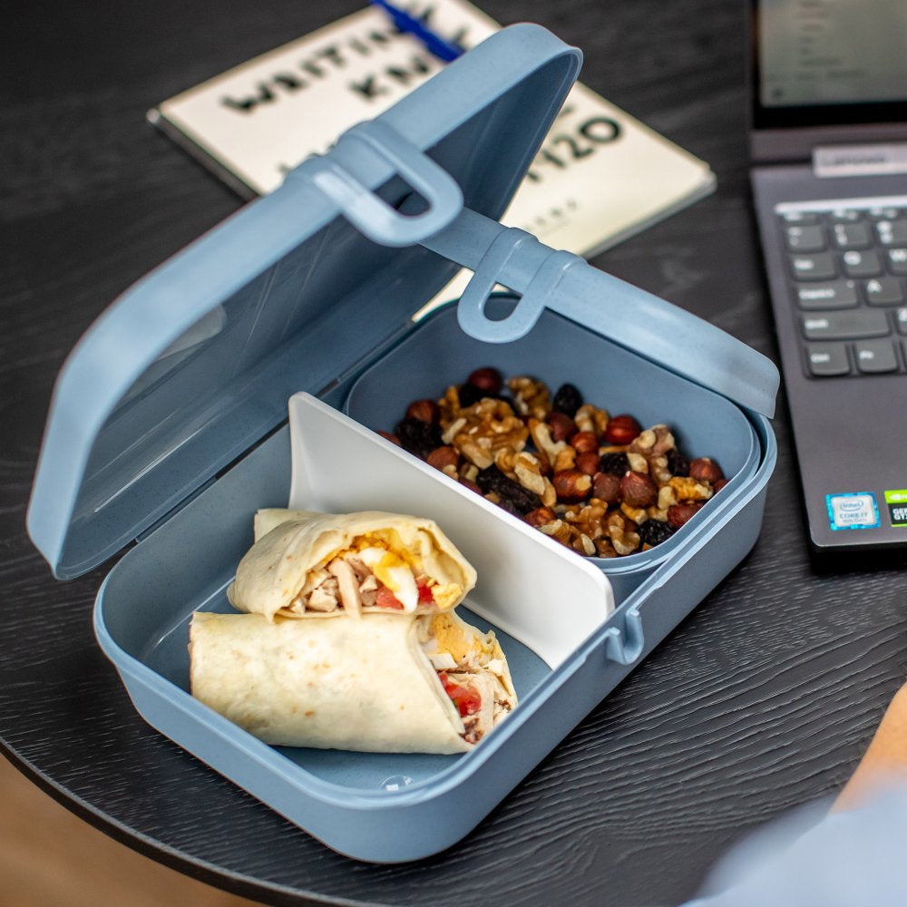 Koziol – Lunchbox 23,2 × 16,6 × 6,2 cm, Biokunststoff, Blau, 2 Fächer