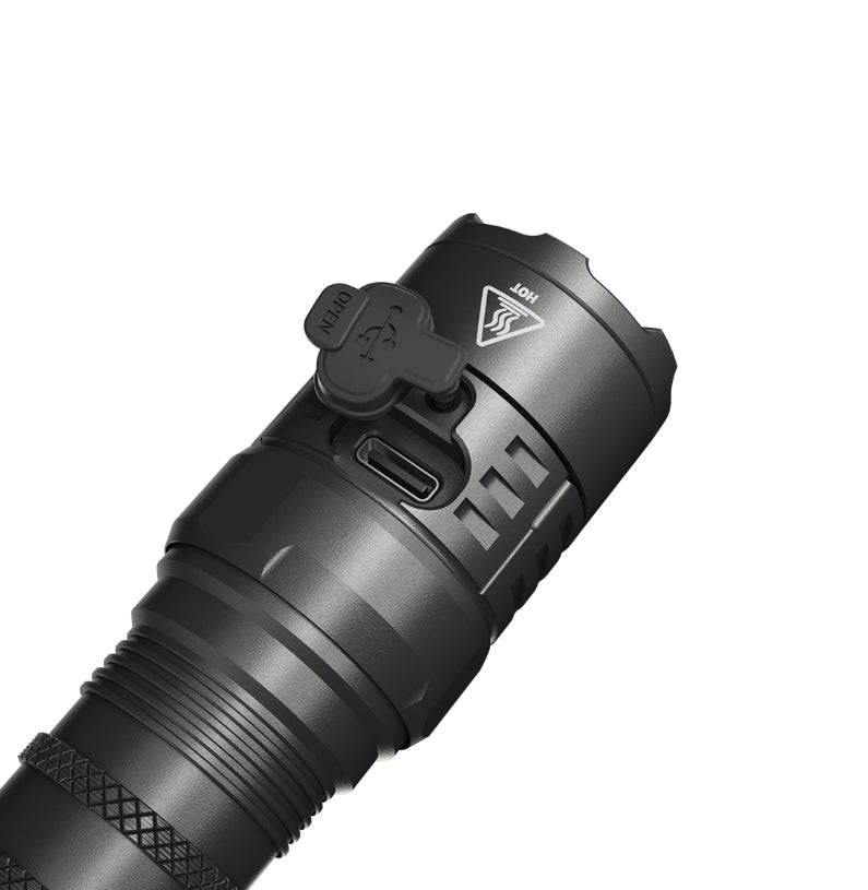 Nitecore Taschenlampe P23i – 3000 lm, 470 m, IP68, 5000 mAh Akku, USB-aufladbar – Schwarz