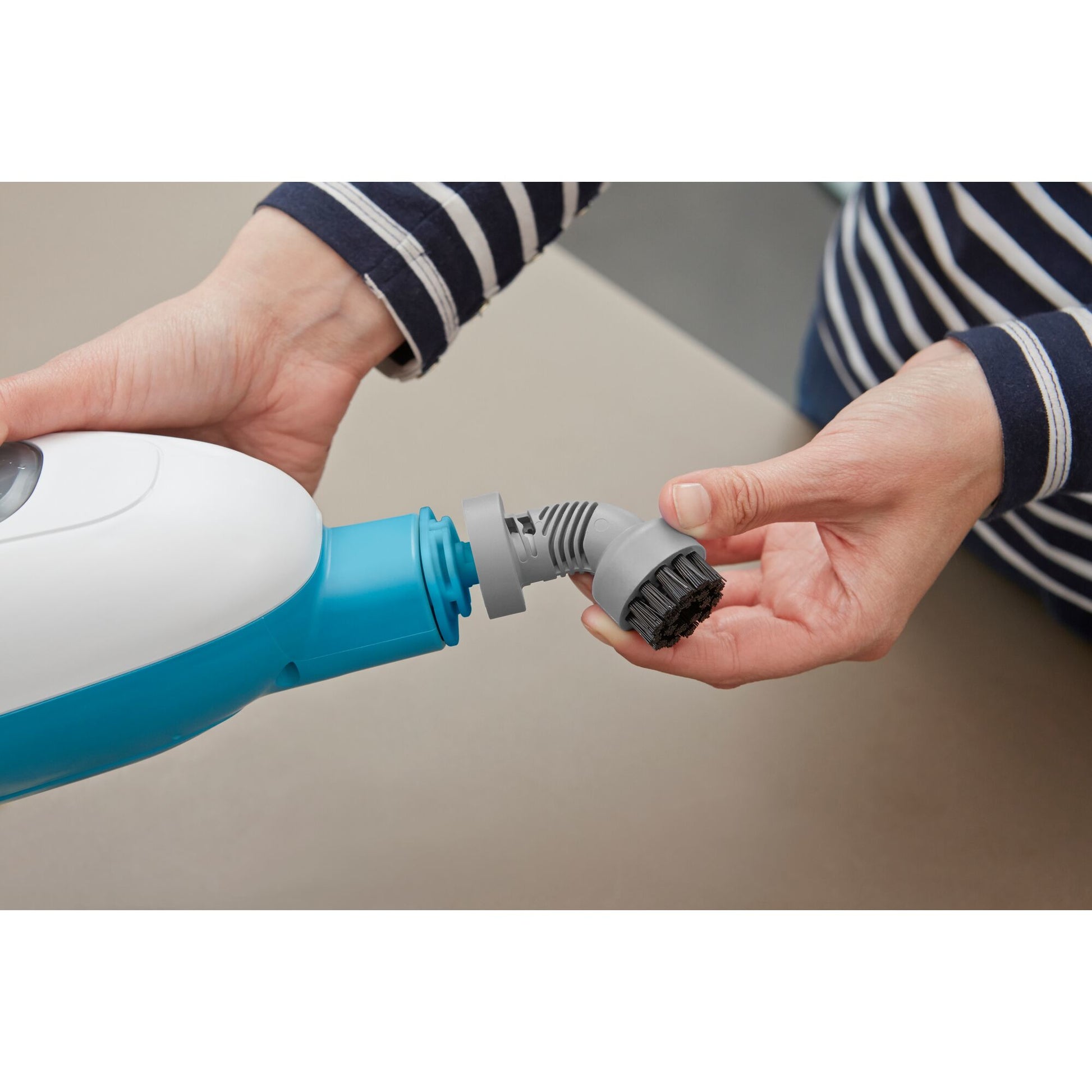 Black & Decker Dampfreiniger – 1300 W, 0,4 l, Netzbetrieb, Kabellänge 4,8 m