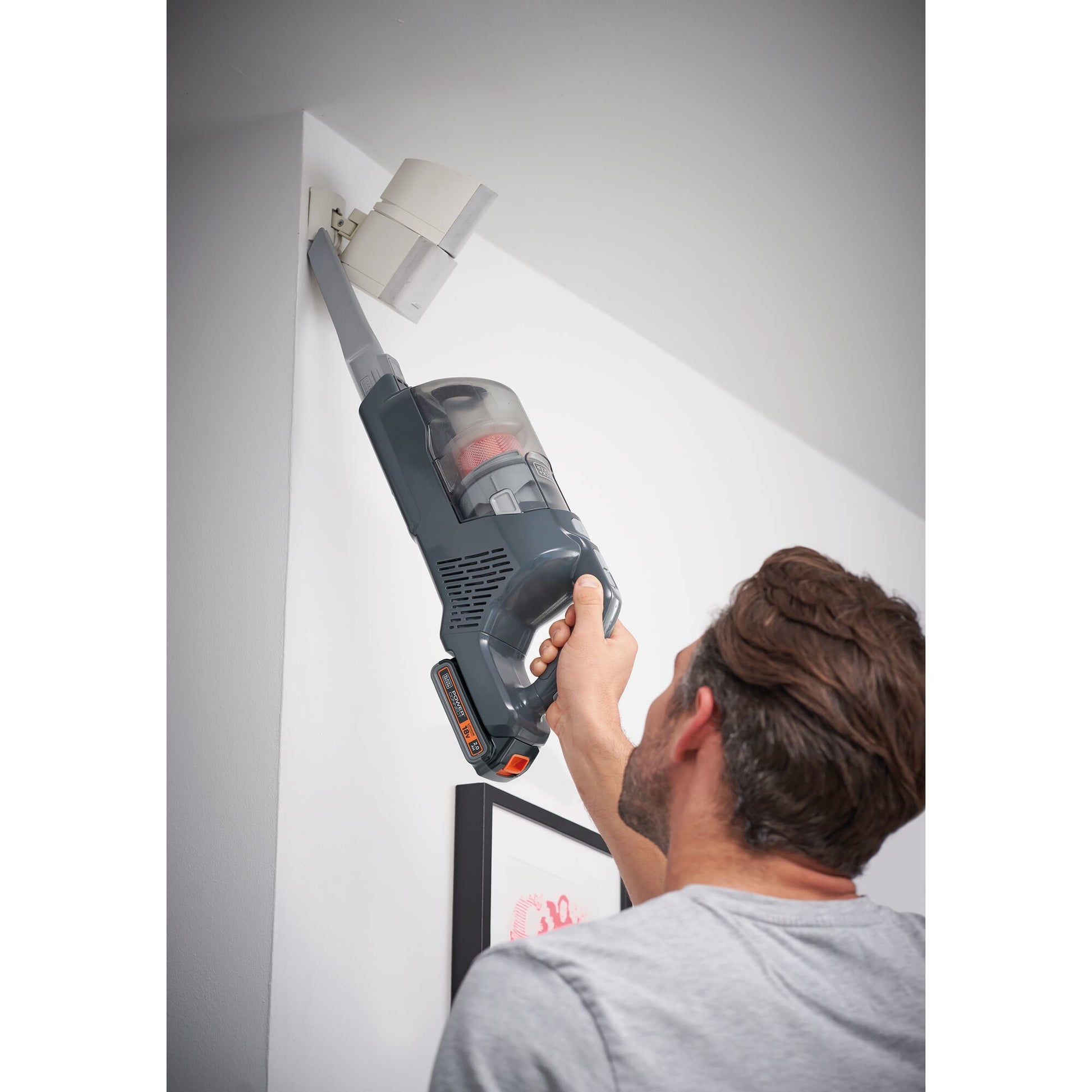 Black & Decker BLACK+DECKER Stielsauger BHFEA18D1-QW – 2000 mAh, 0,5 l, Akkubetrieb, 2 Stufen