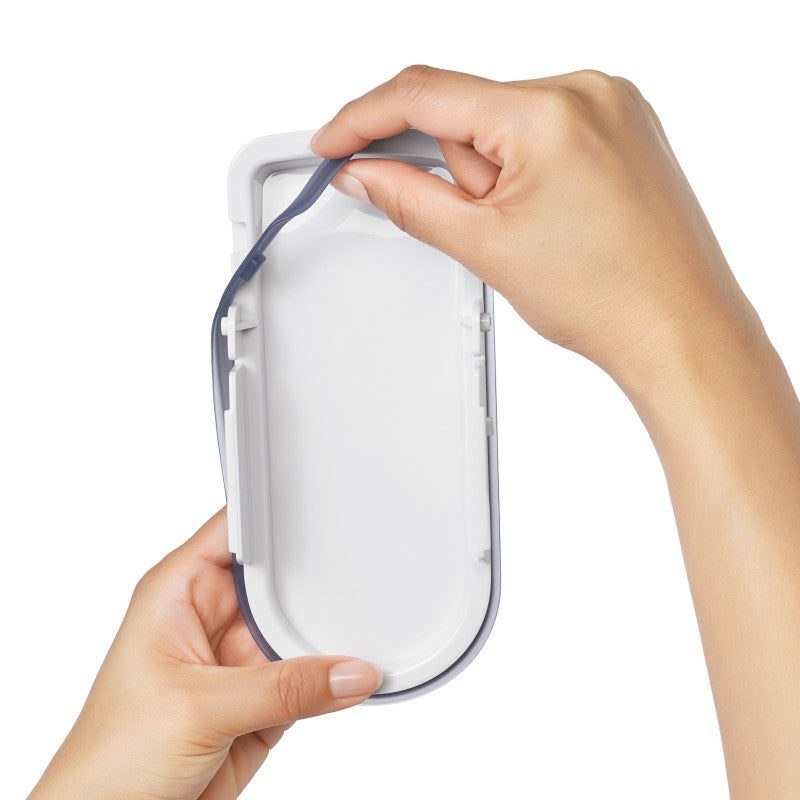 OXO Vorratsdose 3,2 l, 30,5 × 10,1 × 38,1 cm, Polypropylen (PP)/Silikon, Transparent/Weiss