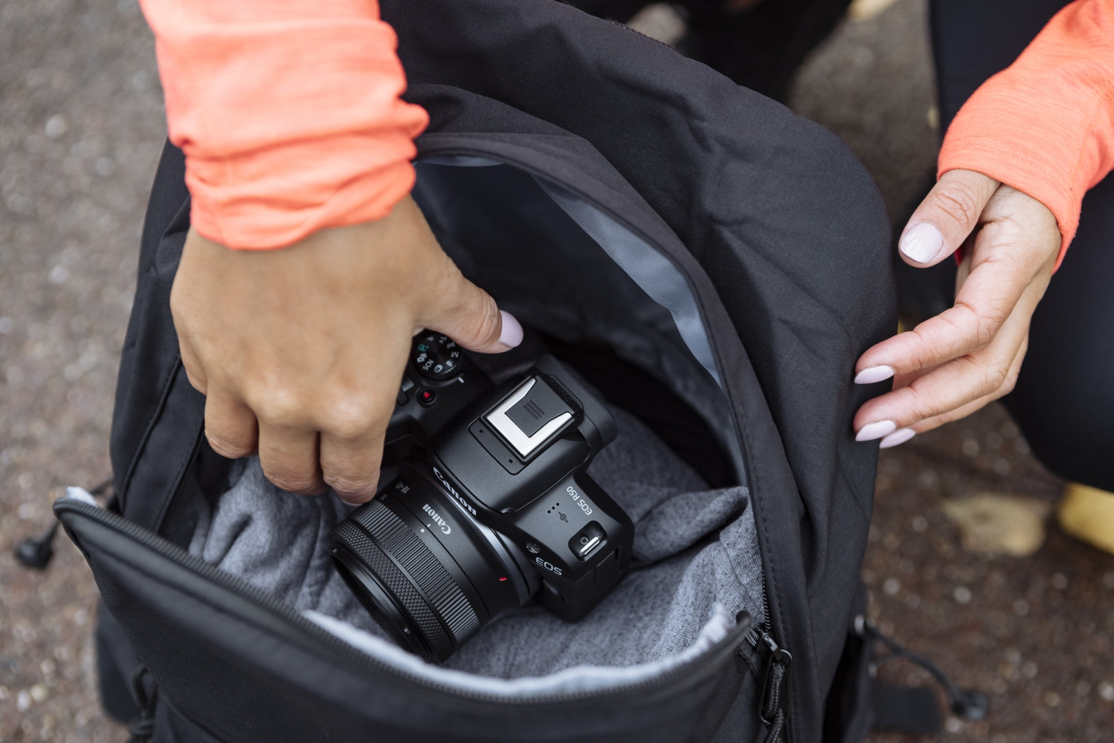 Canon EOS R50 Gehäuse – APS-C, 24,2 MP, 4K, Schwarz