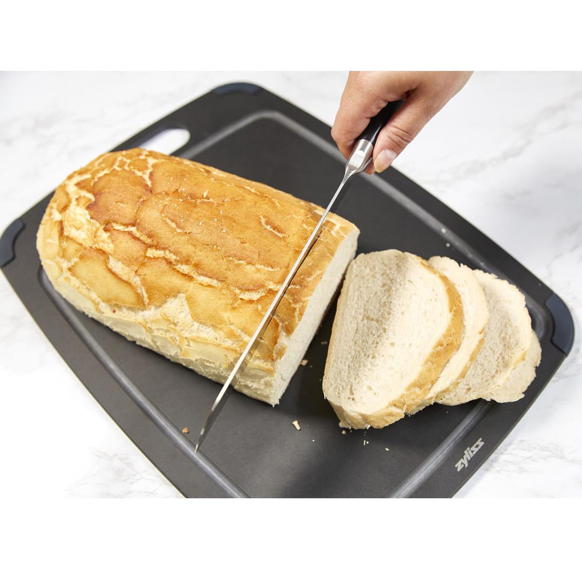 Zyliss Schneidebrett – mit Griff, rutschfest – Holz – schwarz – 32,4 × 0,6 × 43,8 cm – 1 Stück