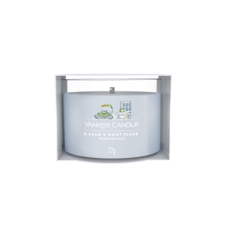 Yankee Candle A Calm & Quiet Place – Duftkerze, Votivkerze im Glas, 10 h