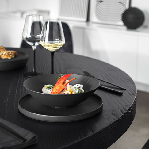 Villeroy & Boch Iconic Boule Servierset – Porzellan, Schwarz, Spülmaschinengeeignet, Ø 23,9 cm, 7 Stück