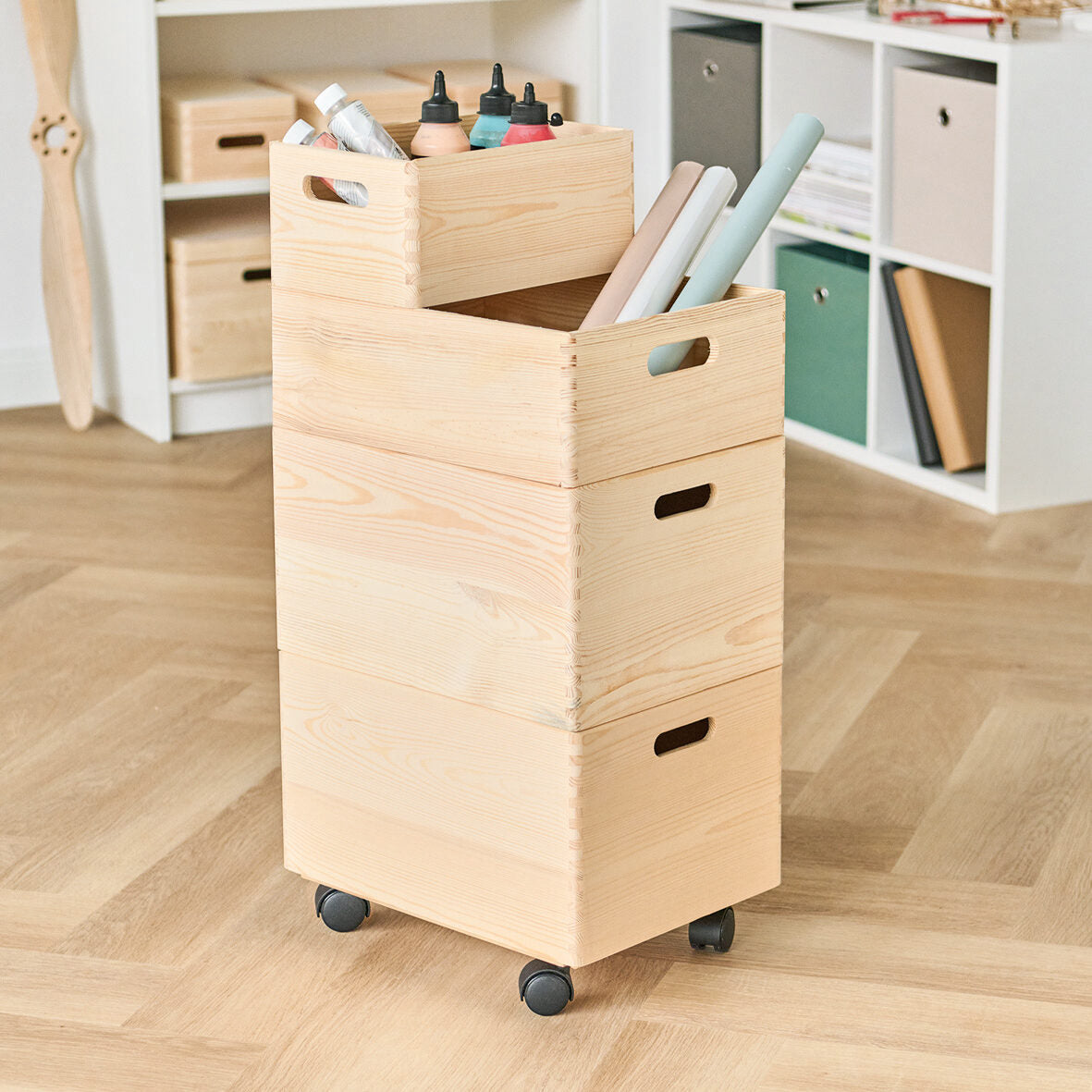 Zeller Present Aufbewahrungsbox – Kiefernholz – Braun – stapelbar, mit Griff – 397 × 143 × 300 mm