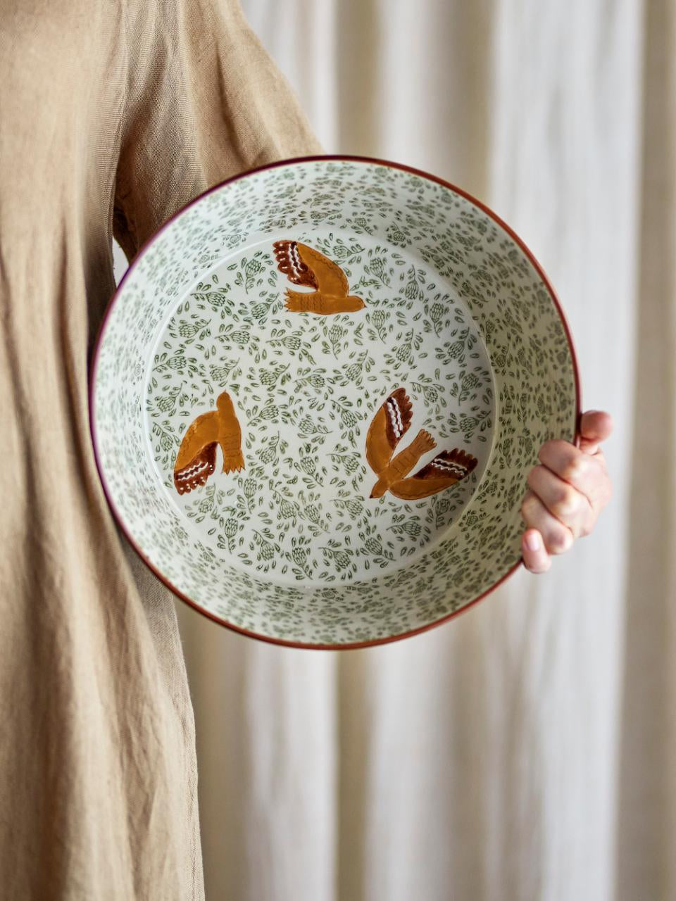 Bloomingville Salatschüssel Hezha – 3,4 l, Steingut, Grün, spülmaschinenfest, mikrowellengeeignet