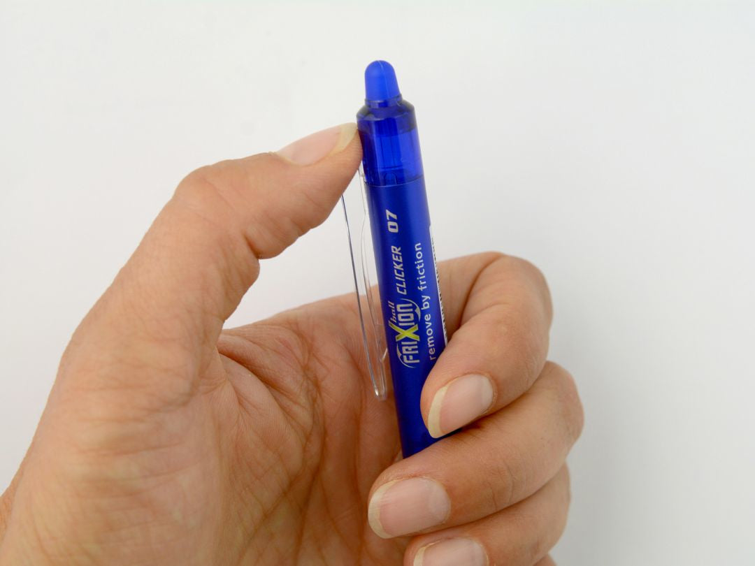 Pilot FriXion Ball Clicker – radierbarer Tintenroller, 0,7 mm, hellblau, für Linkshänder