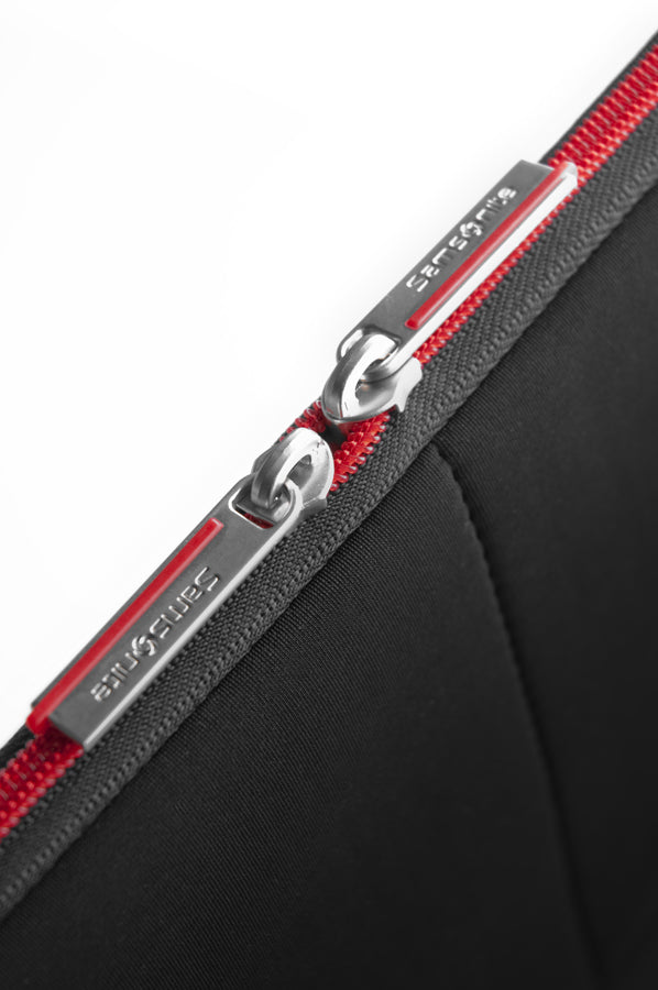 Samsonite Airglow Notebook-Schutzhülle – für Notebooks bis 15,6", 4,5 l, Neopren/Polyester, schwarz/rot