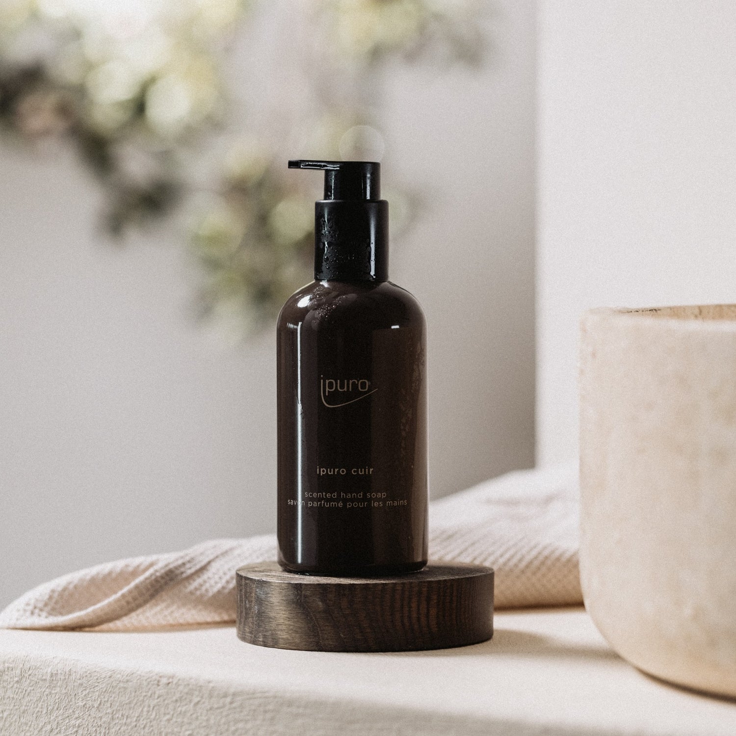 ipuro Flüssige Handseife – Jasmin – Pumpflasche – 250 ml