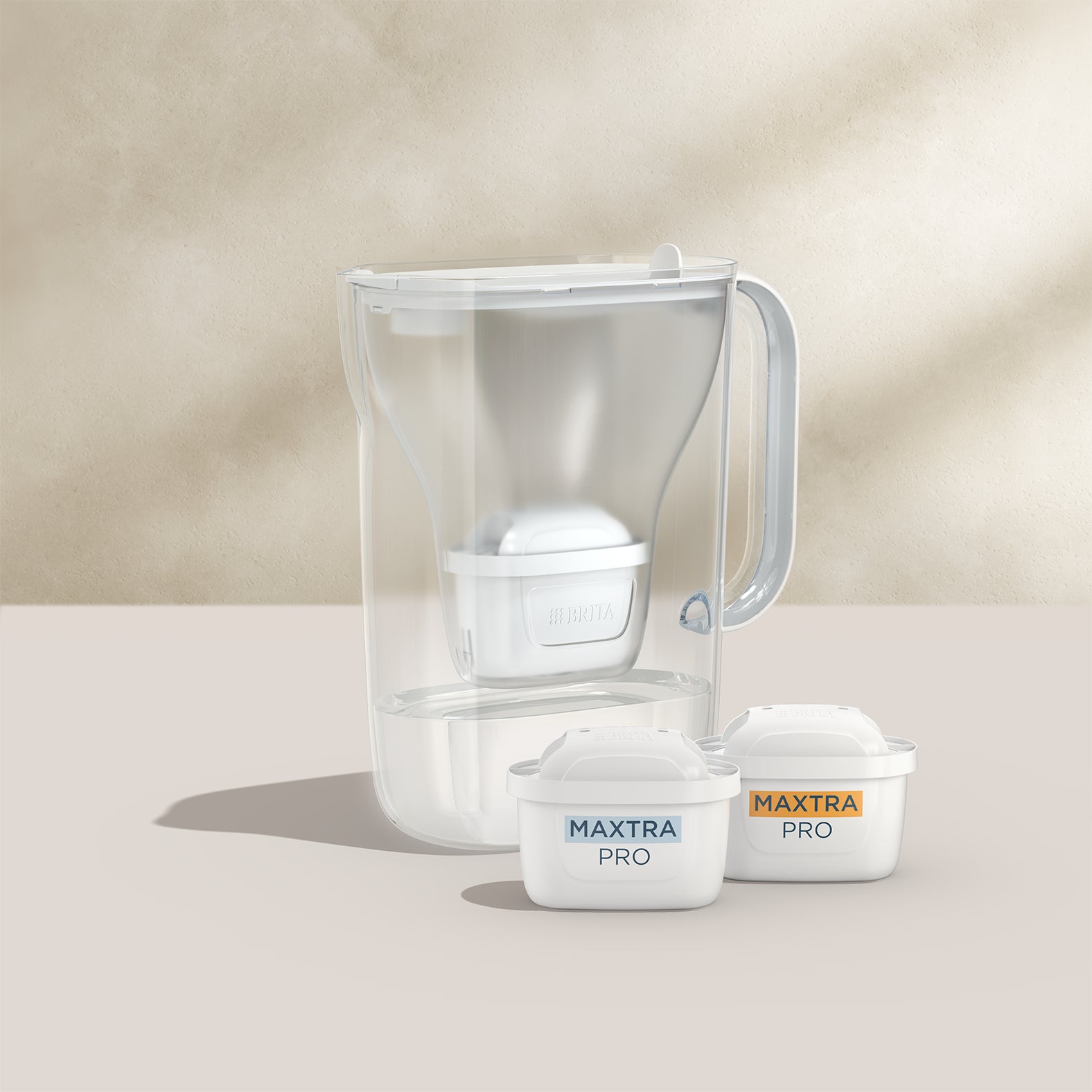 Brita Style Essential – Tischwasserfilter 2,4 l, MAXTRA, Kunststoff, Weiss, mit 2 Kartuschen