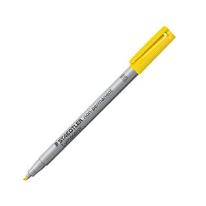 Staedtler Non-Permanent Marker Lumocolor – breite Keilspitze 1-2,5 mm – gelb – nachfüllbar