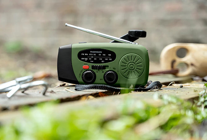 Thomson RT260 – Tragbares Radio, AM/UKW, USB-C, IPX3, 2'000 mAh Akku – Grün