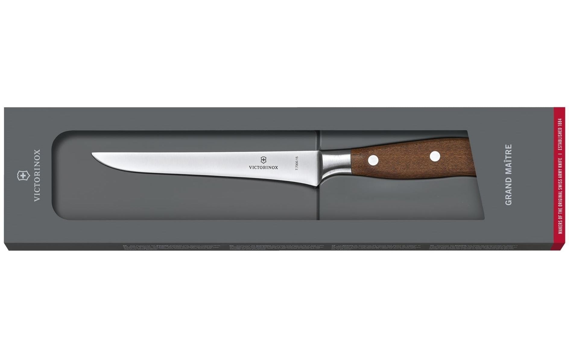 Victorinox Ausbeinmesser – gerade Klinge – Klingenlänge 15 cm – Edelstahlklinge, Holzgriff – Silber