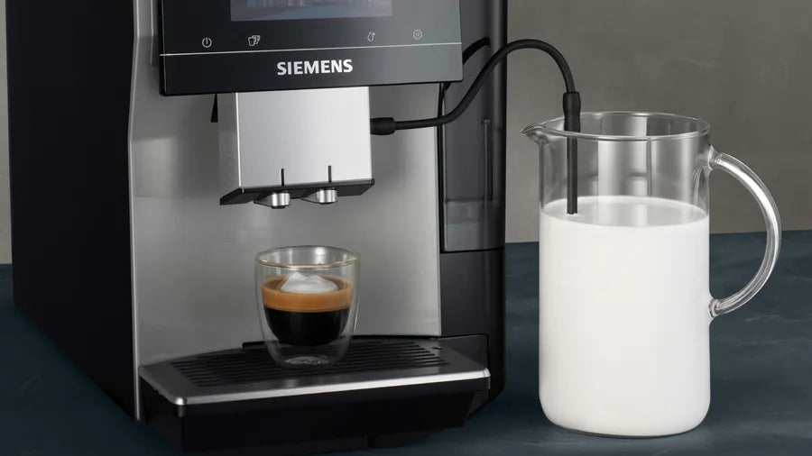 Siemens EQ700 TP715D47 Kaffeevollautomat – 19 bar, 2,4 l, 320 g, Silbergrau