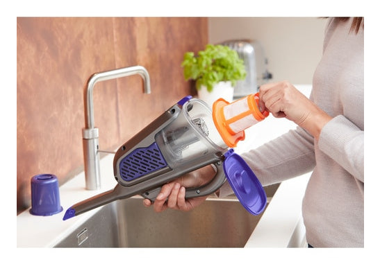 Black & Decker Black+Decker BHHV520BFP – Akku-Handstaubsauger – Trocken, beutellos, 18 V, 35 AW – Schwarz/Violett