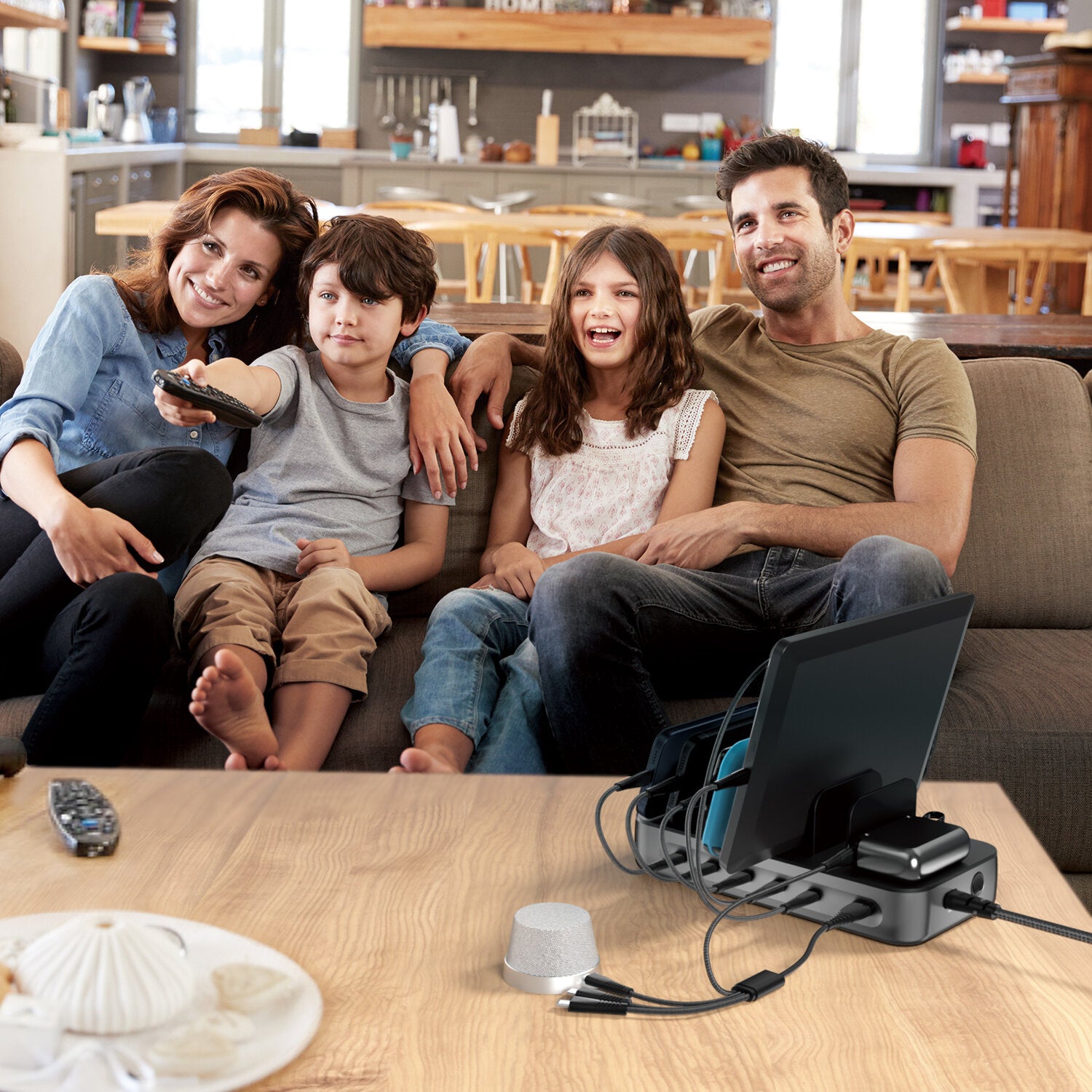 4smarts Ladestation Team USB-Desktop-Ladegerät 100 W – USB-C×5, USB-A×1 – für Apple – Schwarz