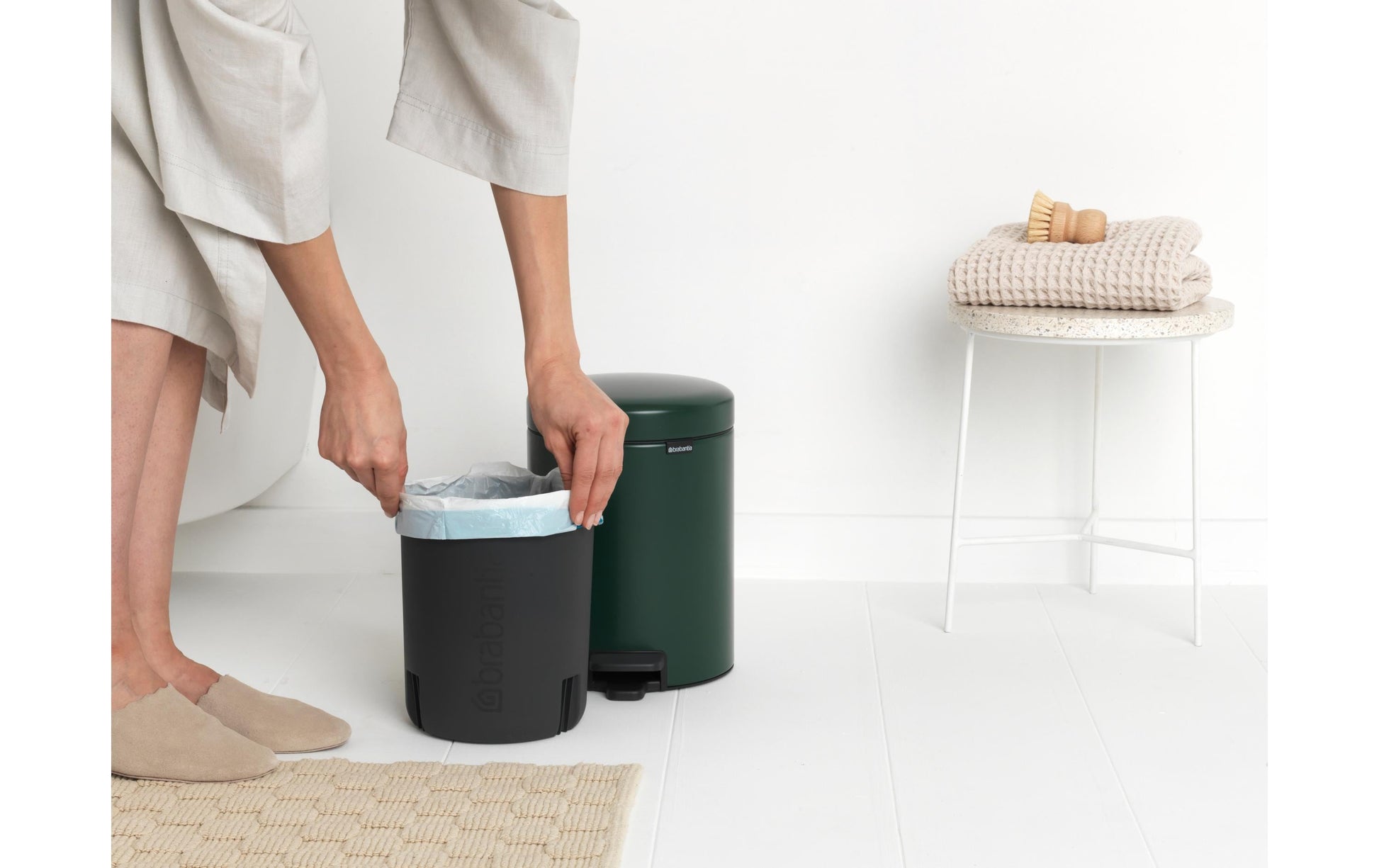 Brabantia Treteimer – 5 l – Edelstahl, rund – Grün – Soft-Close