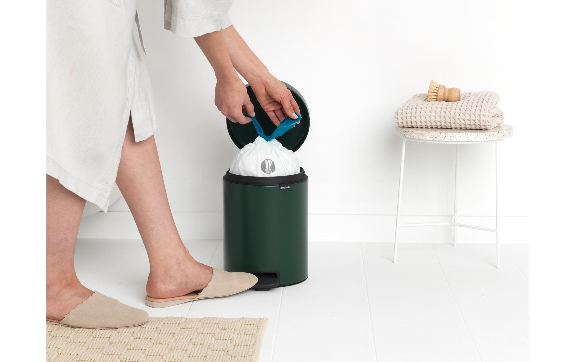 Brabantia Treteimer – 5 l – Edelstahl, rund – Grün – Soft-Close