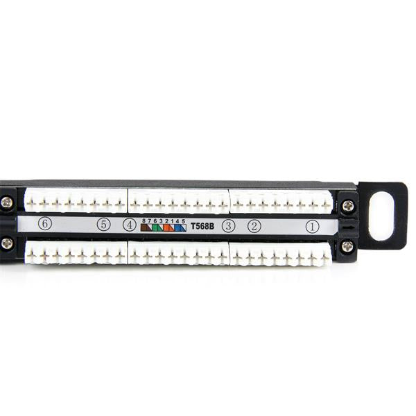StarTech.com Patchpanel – 24× RJ-45, Cat5e, 19", 0,5U, Schwarz