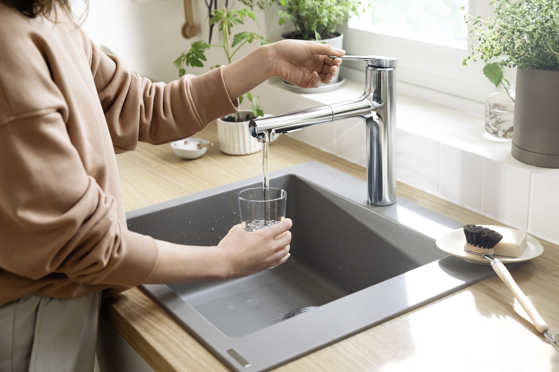 Hansgrohe Einhebelmischer Zesis M33 – 5,1×23,1×25,9 cm, Messing, Ausziehbare Brause, Chrom
