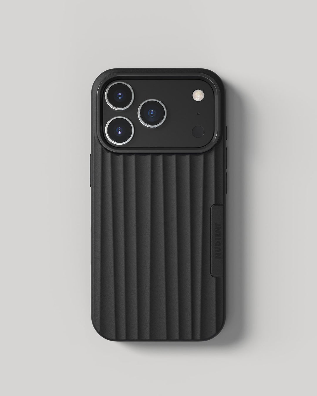 Nudient – Backcover – für Apple iPhone 17 Pro – schwarz – MagSafe-kompatibel