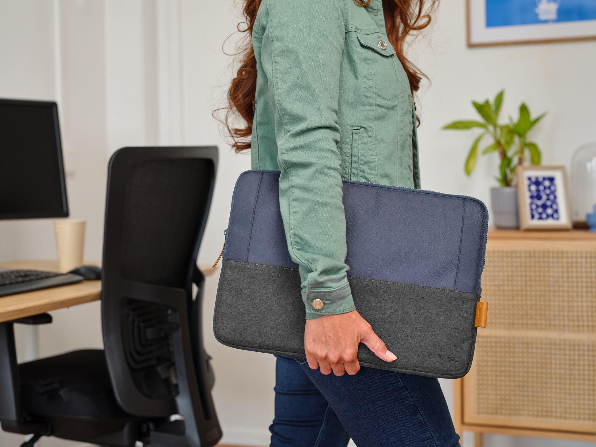 Trust Notebook-Schutzhülle 16" – Blau
