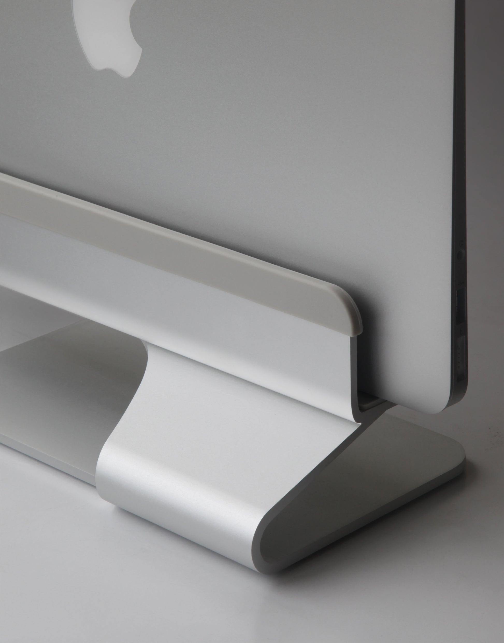 Rain Design mTower Laptop-Ständer – für Apple MacBook Air/Pro bis 17" – Grau