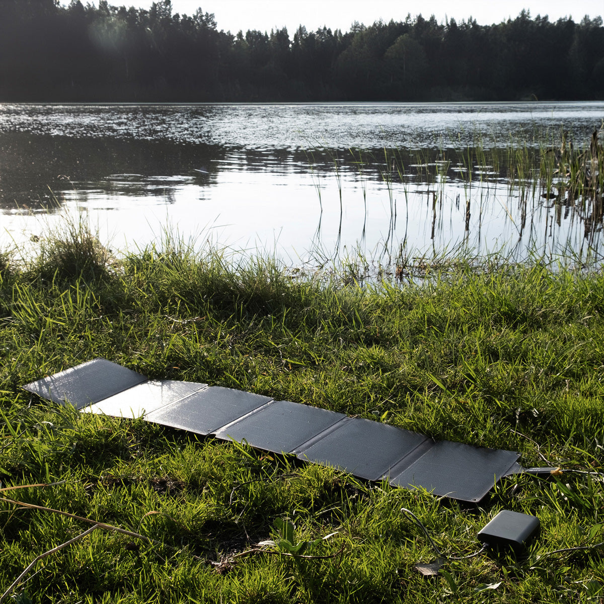 Aqiila Sunbird P56 Solarpanel-Ladegerät 56 W – USB-C×1, IP67 – für Camping – Grau