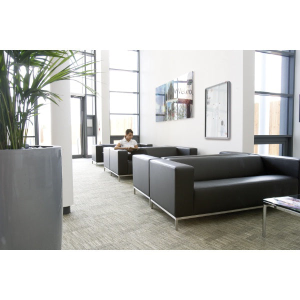 Nobo Schaukasten Premium Plus, 9 × A4 – Metall, abschliessbar, magnethaftend, 70,9 × 97 × 4,3 cm