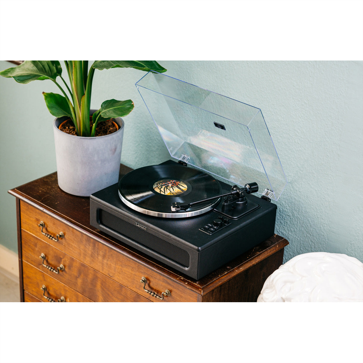 Lenco LS-430 – Plattenspieler (Riemenantrieb, manuell), Bluetooth, Phono-Vorverstärker, 33⅓/45 U/min – Braun