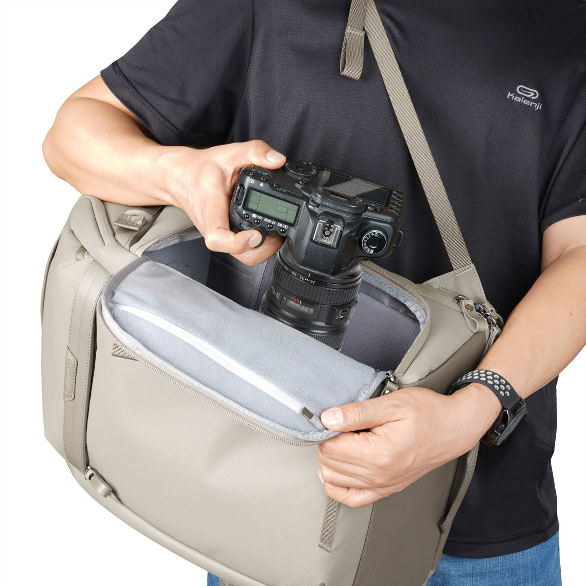 Vanguard VEO METRO B20L CM Fotorucksack – 20 Liter, für Laptops bis 14" – Beige – 420 × 285 × 220 mm