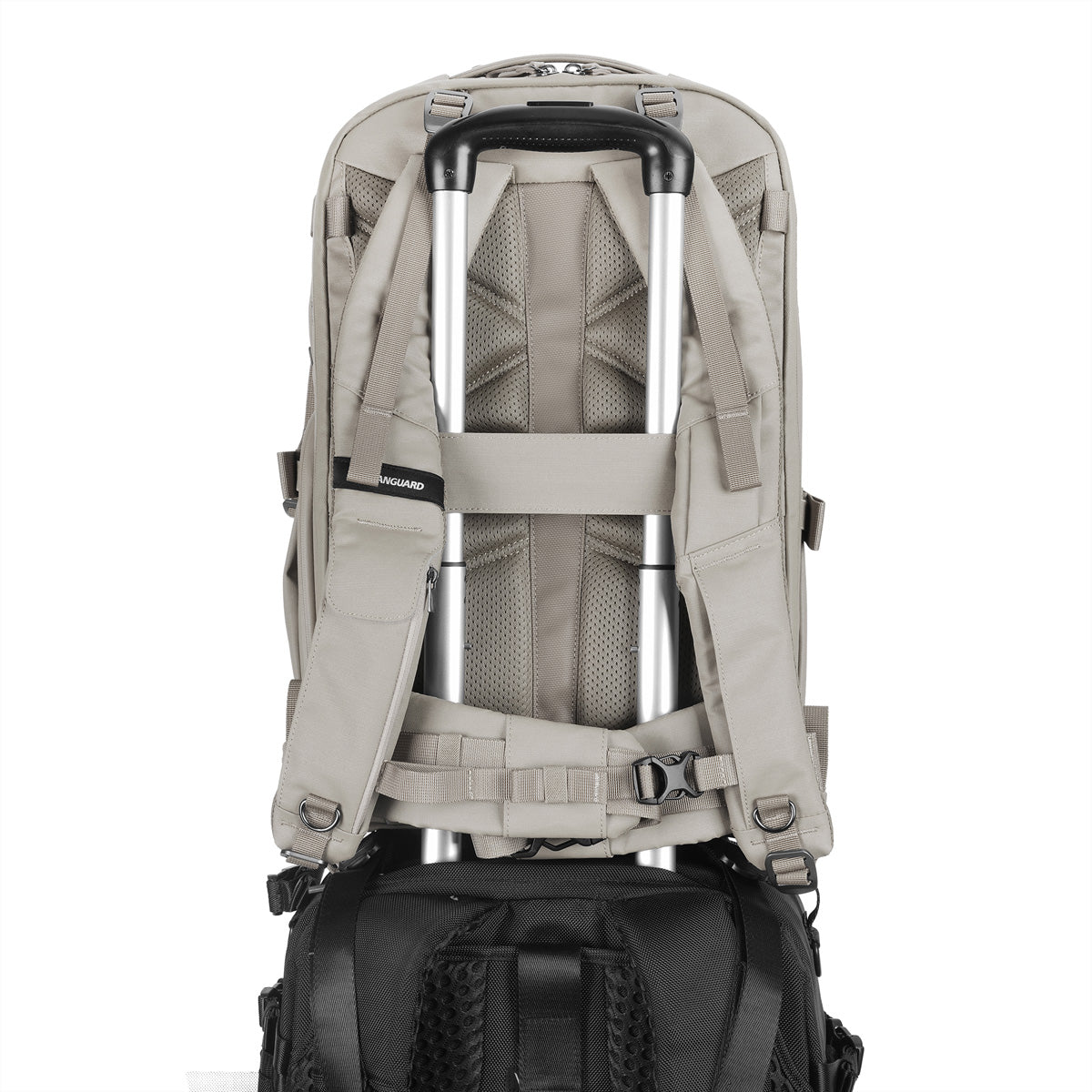 Vanguard VEO METRO B30L CM Fotorucksack – 30 l, 300D Polyester DWR, 325 × 490 × 225 mm – Beige