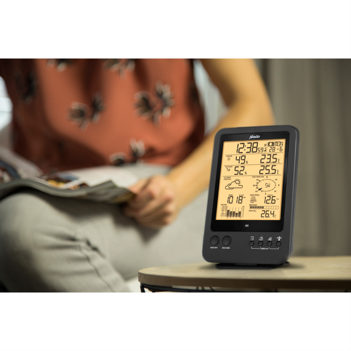 Alecto WS-4700 – Wetterstation, innen/aussen, Hygrometer & Barometer, inkl. Aussensensor – schwarz