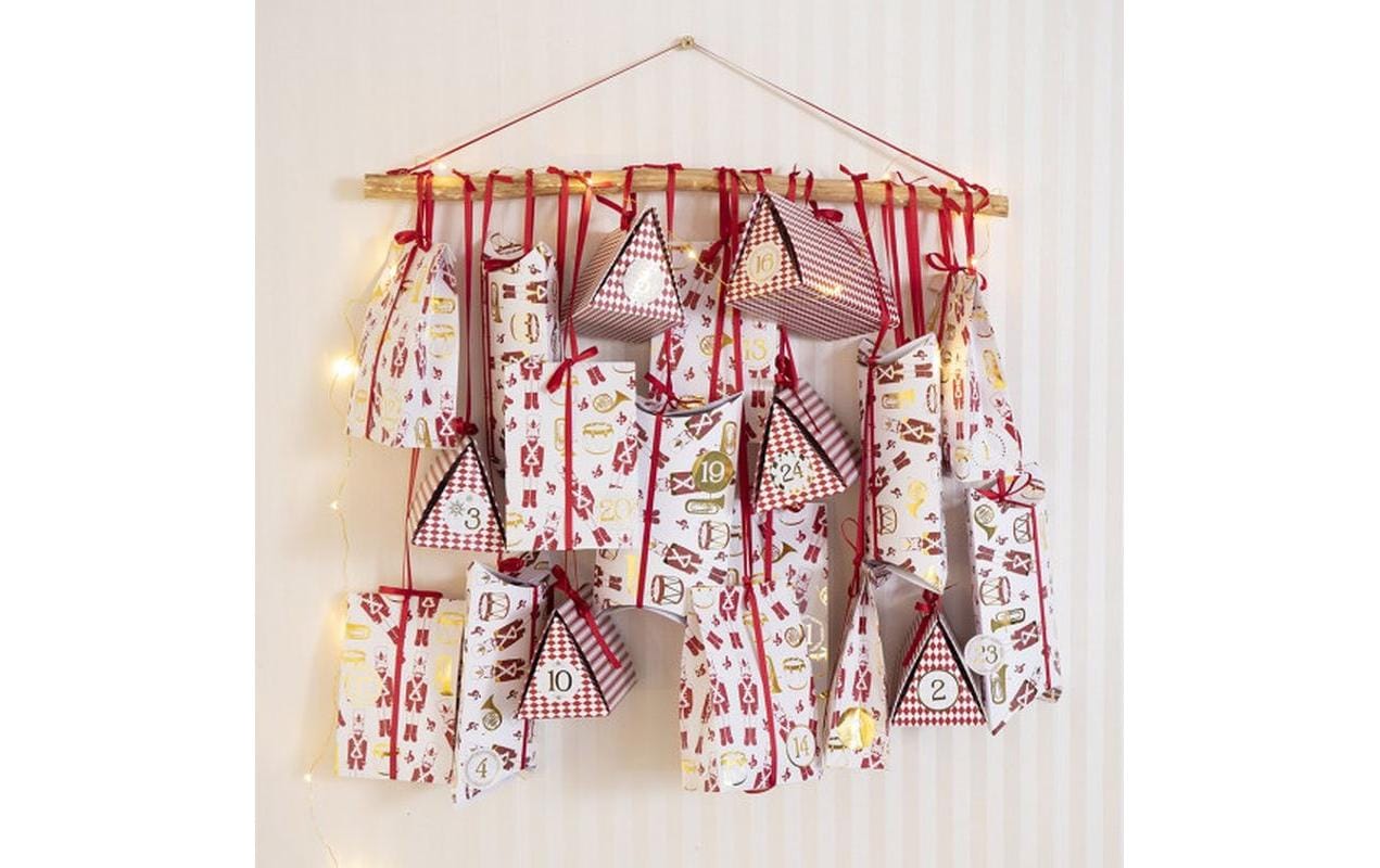 Creativ Company Holzstock – 60 cm, Ø 1,5–2 cm – Fichte, braun, 2 Metallösen